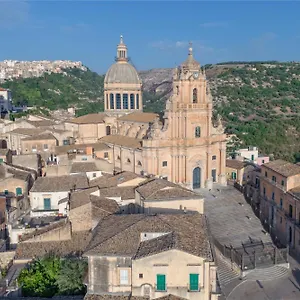 Vista Duomo - Ibla - Pomelia Raguse